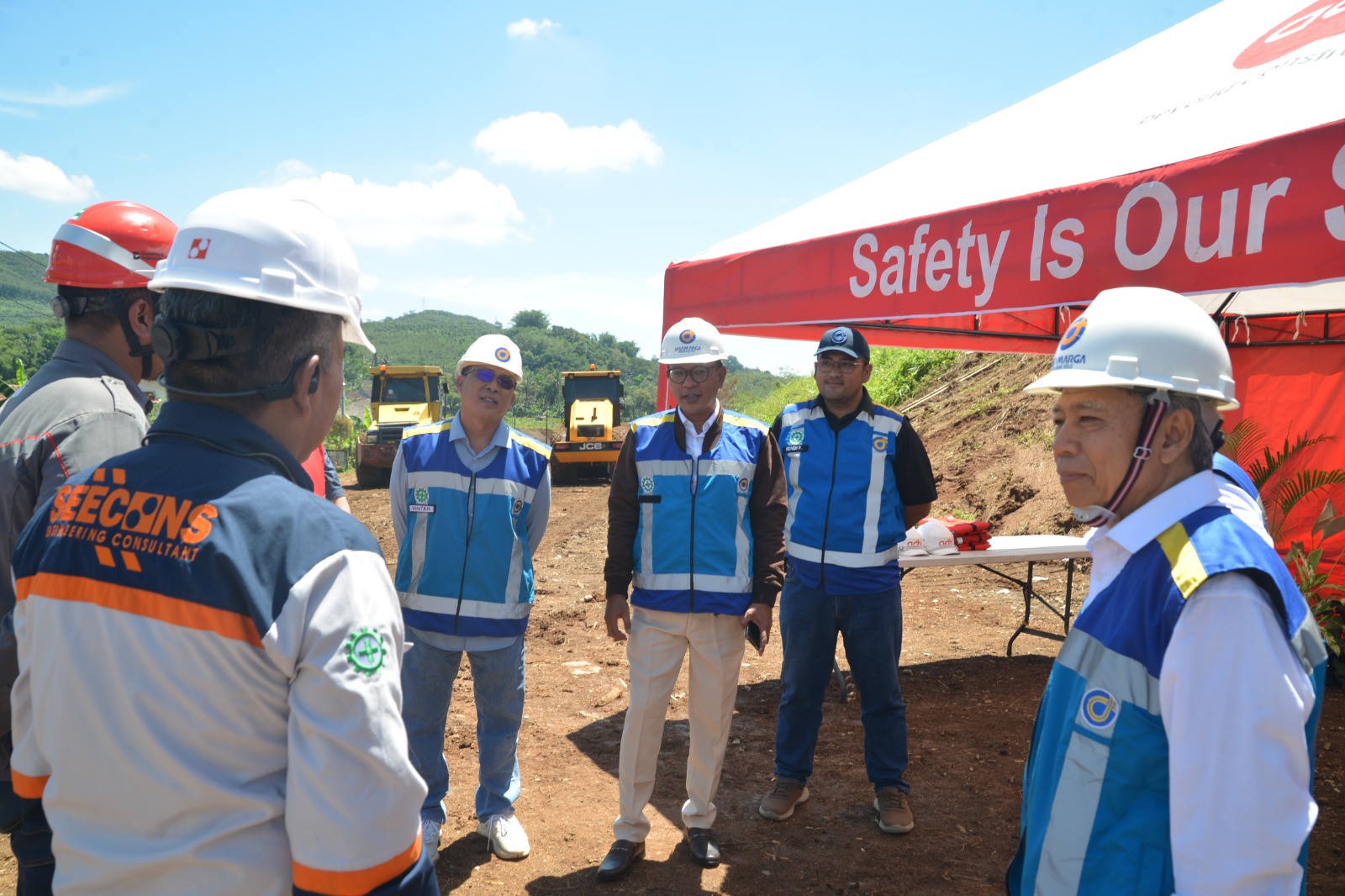 KOMISARIS DAN DIREKSI PT TMJ TINJAU PROGRES PEMBANGUNAN ON/OFF RAMP PATTIMURA SALATIGA